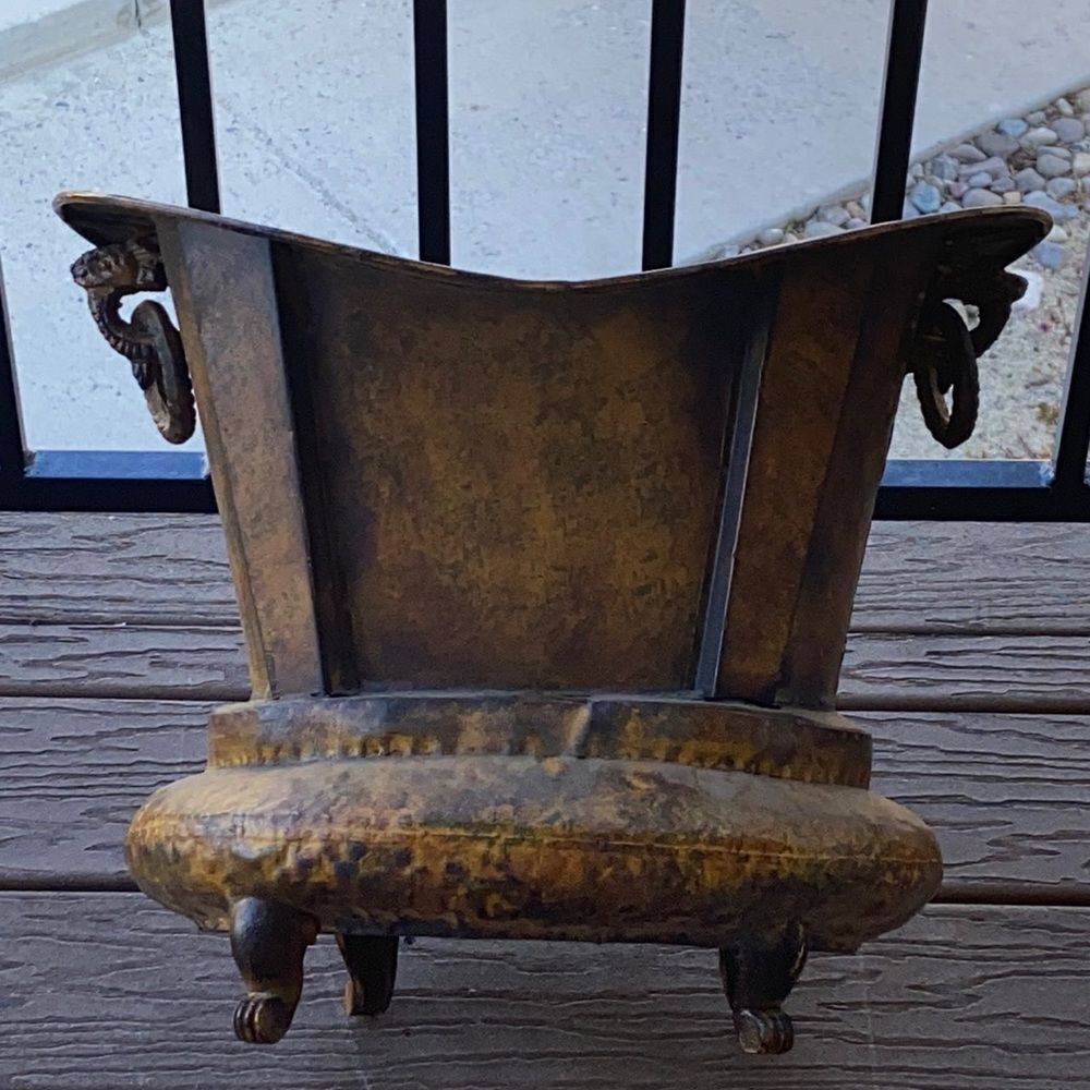 ANTIQUE HANDMADE LATON METAL TALH TUB SIZE L